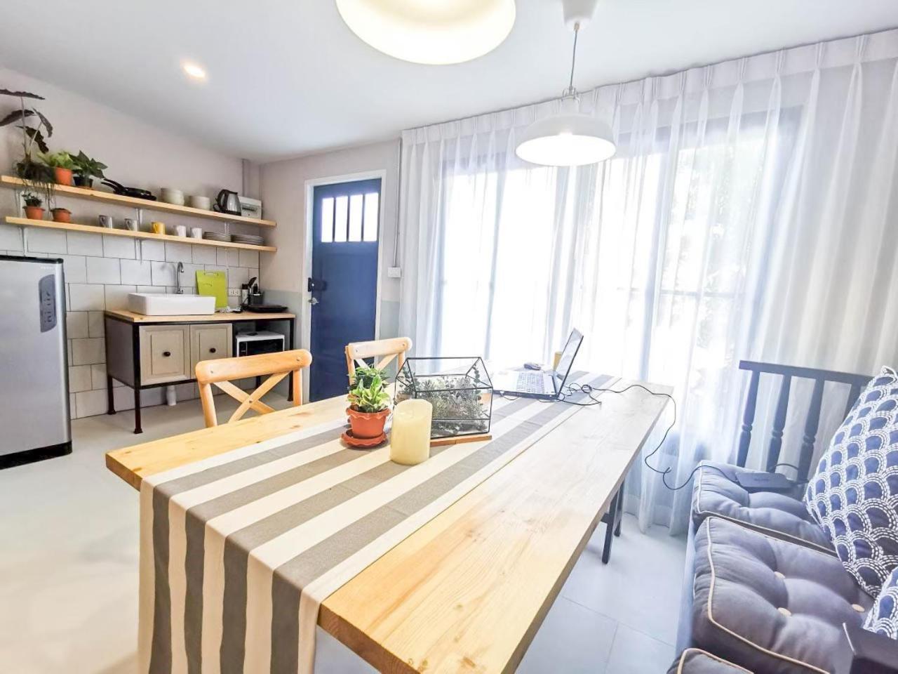 Snoozy Guesthouse Phuket Εξωτερικό φωτογραφία