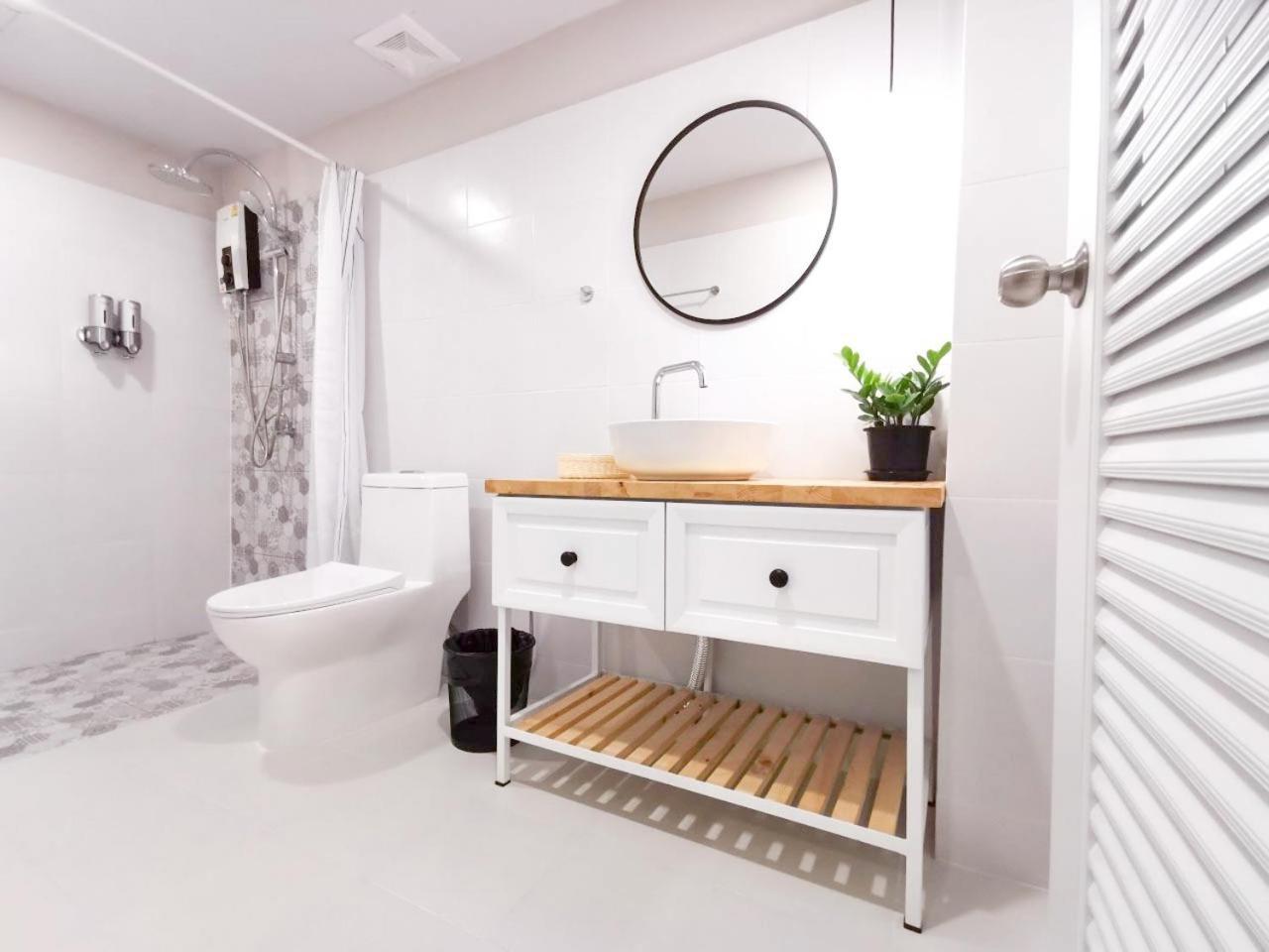 Snoozy Guesthouse Phuket Εξωτερικό φωτογραφία